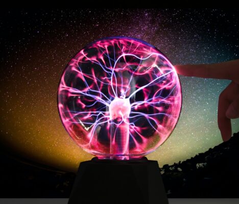 Magic Touch Crystal Plasma Ball
